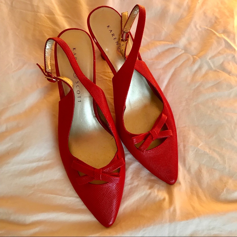 Karen Scott Red Pointed Toe Slingback Heel